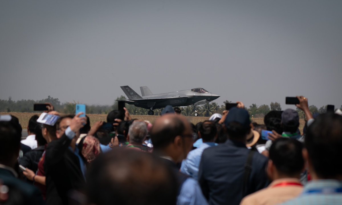 F35demoteam's tweet photo. Eyes on us at Aero India! 🇮🇳 

Day ☝🏽 of Aero India is officially in the books and the team can’t wait to perform several more times this week! 

We hope you enjoyed your first look at #5thgen airpower, cause we’re just getting started! https://t.co/u0l3U0V0LI