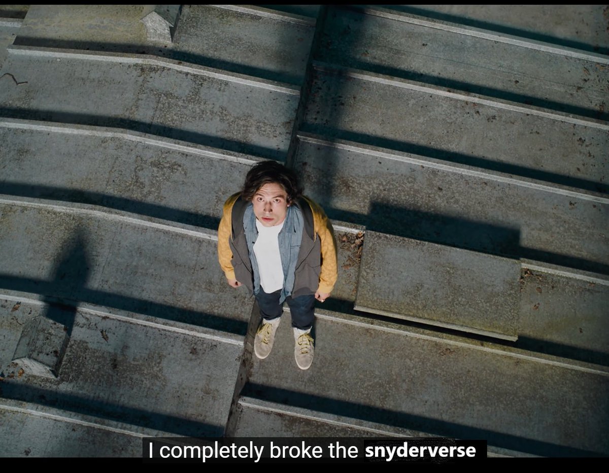 Sky48Red's tweet image. Thank you Barry!
#DestroyTheSnyderVerse
#DCU
#DCStudio
#TheFlash
#TheFlashMovie #TheFlashMovieTrailer 
#Keaton
#Batman