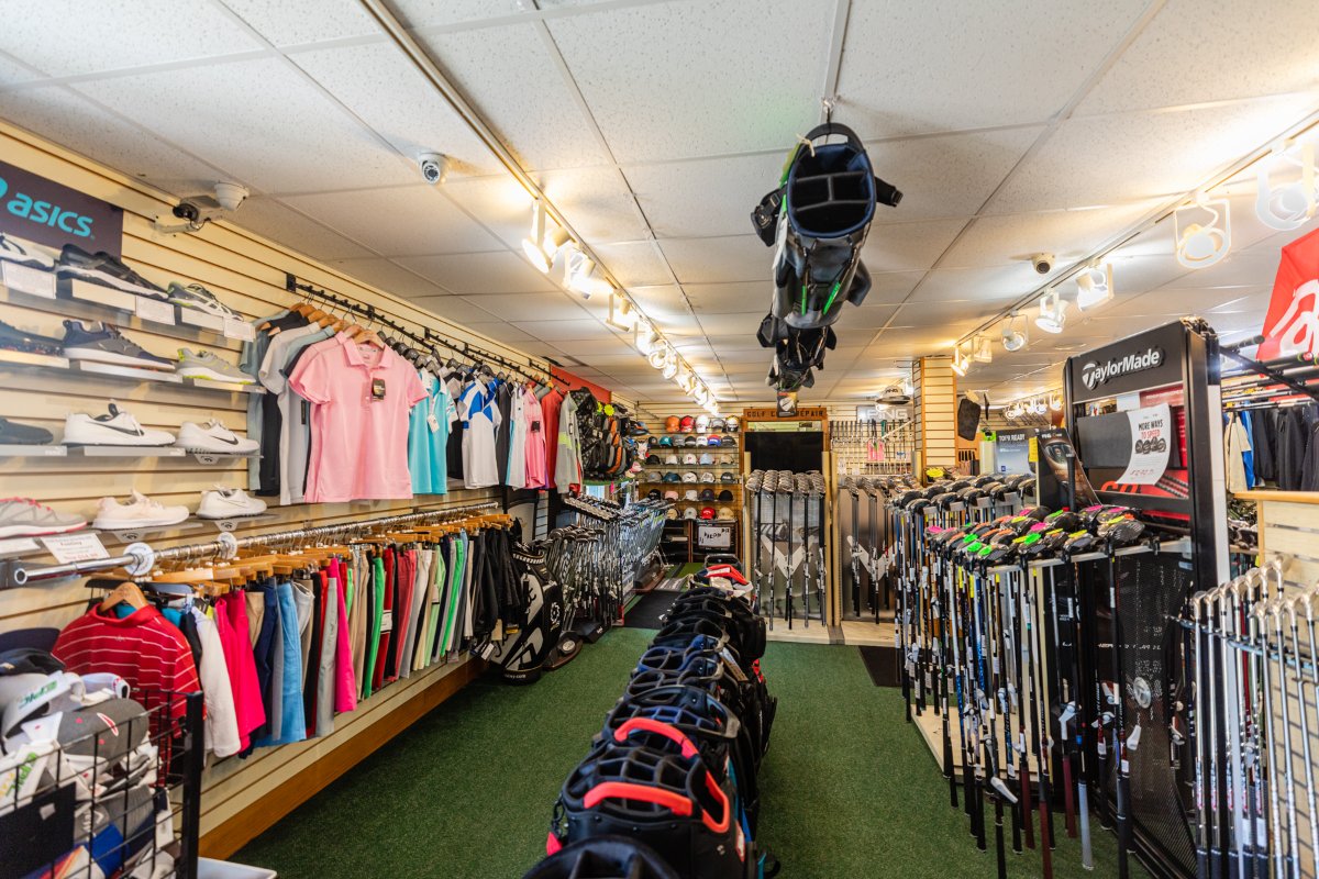 OlneyGolf's tweet photo. Still looking for that last-minute Valentine's Day gift? Treat your special someone to something they'll love from Olney Golf Park. https://t.co/RREc8ZXKYn