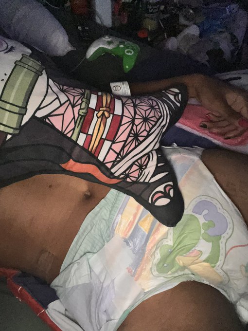 happy valentines day from me and nezuko!! i love yall!!!   also extra happy valentines day to mommy!<a href="/tag/little"class="tags"><span>#little</span></a><a href="/tag/abdl"class="tags"><span>#abdl</span></a><a href="/tag/littlespace"class="tags"><span>#littlespace</span></a><a href="/tag/abdldiapergirl"class="tags"><span>#abdldiapergirl</span></a>