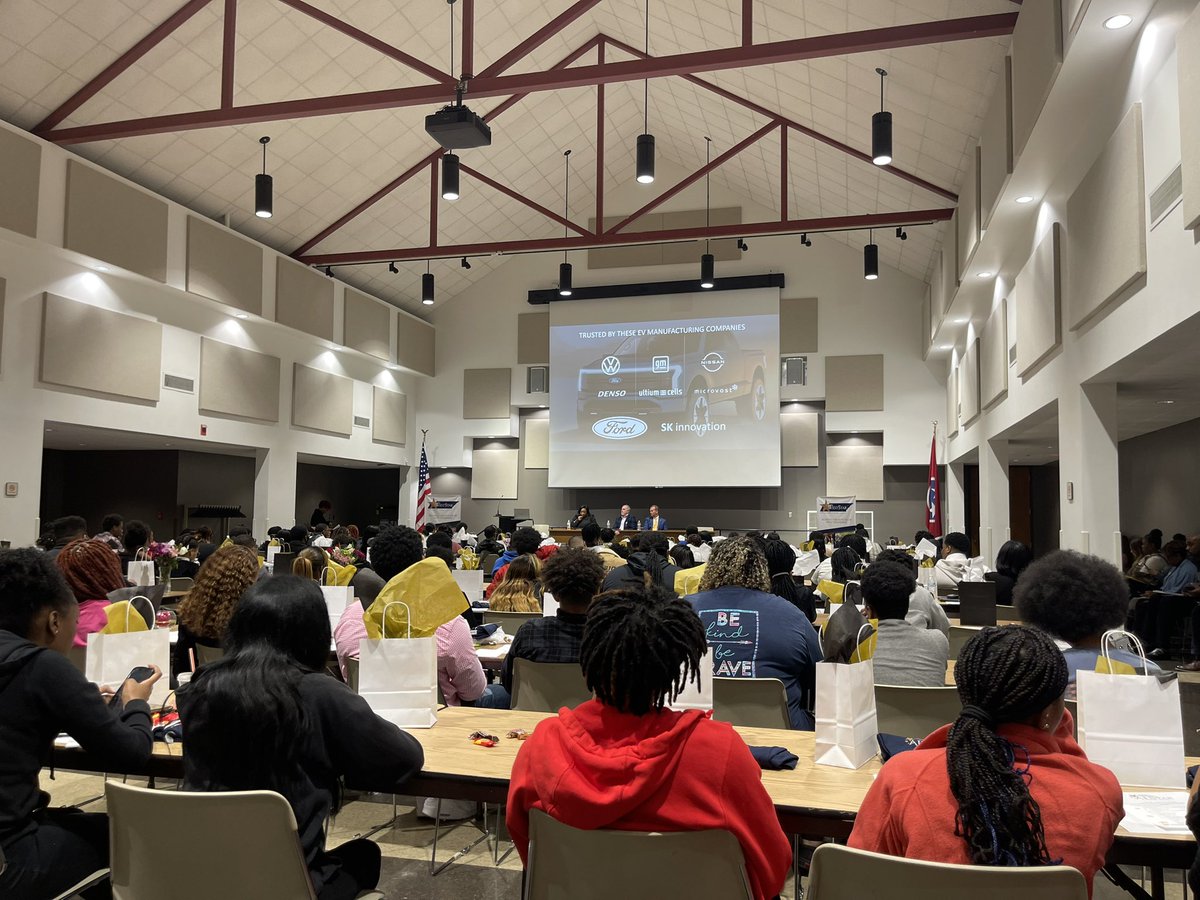 HanPStew's tweet image. It has been an amazing day helping with the @WestStar20 ALStar Youth Leadership Summit!