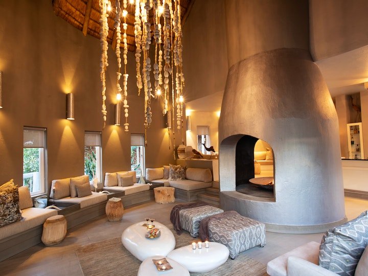 EbukhosiniGroup's tweet photo. Exclusive Safari Hideaway situated in the Welgevonden Private Game Reserve,Waterberg.8 luxury guest suites perched on the edge of a dramatic cliff in the Mountains.From the private plunge pool decks,guests can enjoy views across the pristine landscapes.From Zar14500 #MonthOfLove https://t.co/NzwcY3sURN