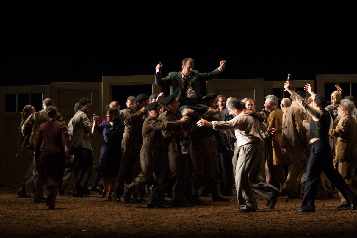 Ayto_Sevilla's tweet photo. 🎭 ¡La obra 'Jenůfa' llega al Teatro de la @Maestranza! Este jueves alzará el telón la primera de las tres funciones que se representarán en #Sevilla, dirigidas por el alemán Will Humburg.

📅 16, 18 y 20 de febrero.
🕗 20:00 horas.
🎟️ https://t.co/M8PB5Eujgu

#SevillaesCultura https://t.co/qn8zEjdghl