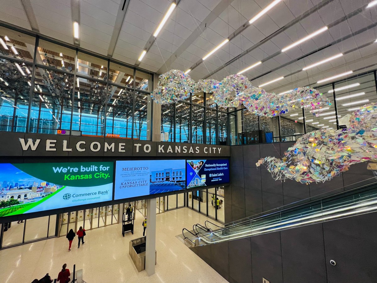 Happy Valentine's Day to the new(ly) single terminal at KCI! <3 My simulation itinerary took me to PHX on American Airlines! #newterminaltest #BuildKCI