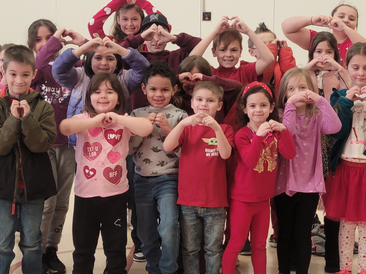 LastellaStacey's tweet image. We ❤️our Y-Kids @ymcaGMC SACC @MARSDNJ district! #IHeartAfterschool #NJSACC 💕