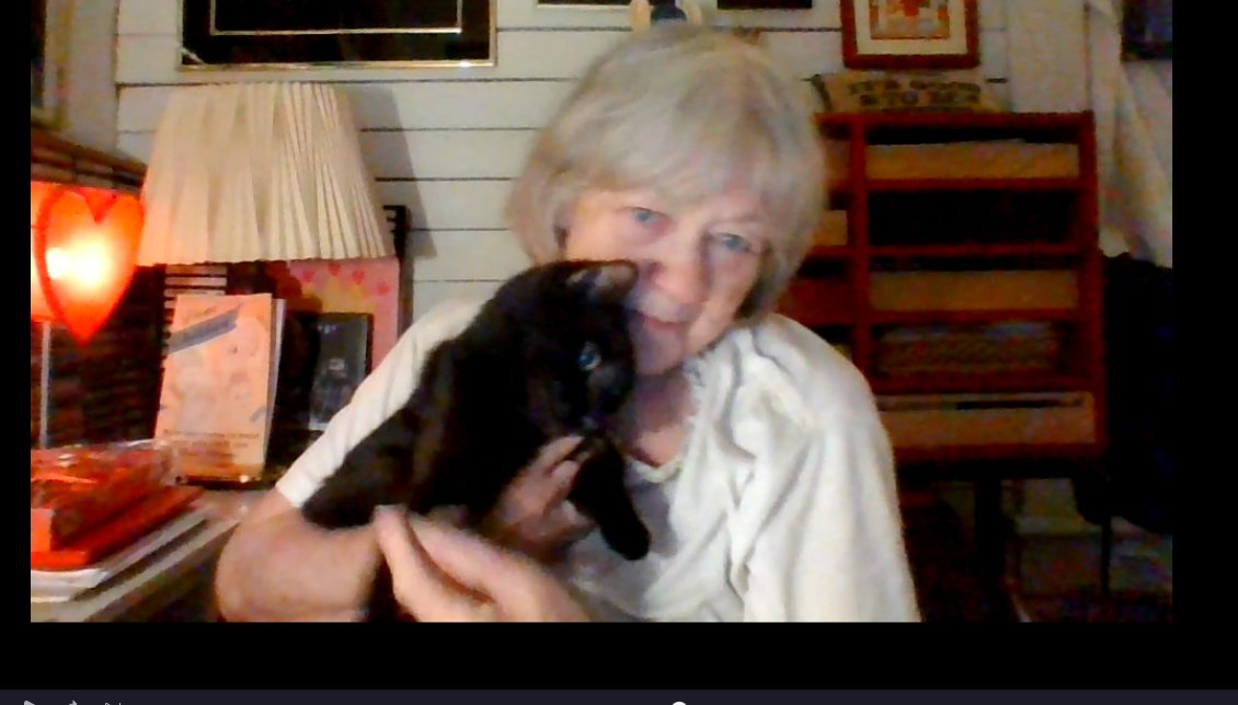 Vista15's tweet photo. Today's Photo
February 14, 2023
My Birthday, of course, and here's Raven with me... Happy Valentine's Day, y'all! https://t.co/iidU7BS2Ii