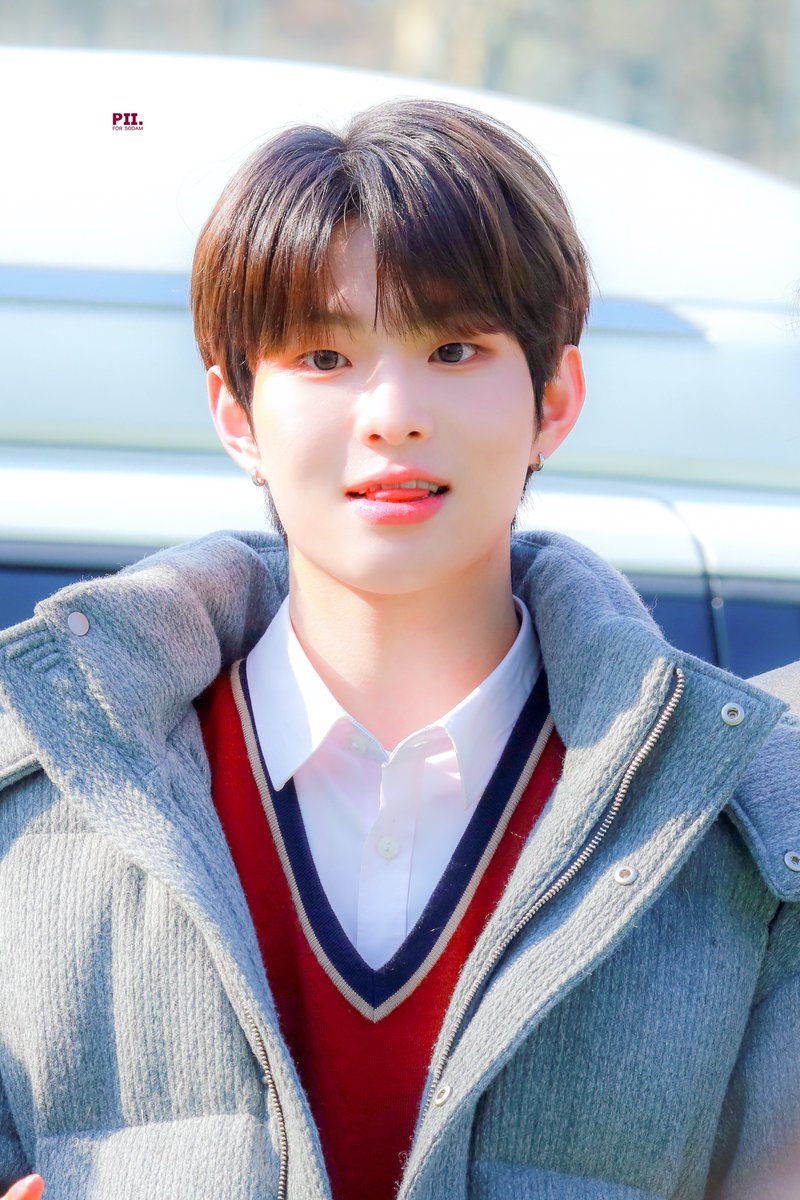 041126kr's tweet photo. 230203 #블랭키 #소담 압구정고등학교 입학식 https://t.co/MwLHpruw7Q
