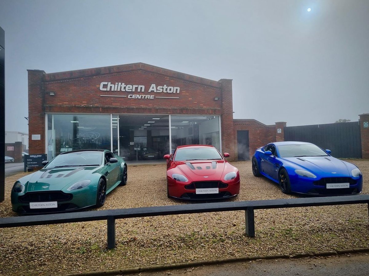 Some colour on a foggy morning ! A pair of V12 Vantage S coupes and a manual V8 Vantage S coupe on the forecourt.

Please call for details…

#chilternaston
#astonmartin
#v8vantages
#v8vantage
#v12vantage
#v12vantages