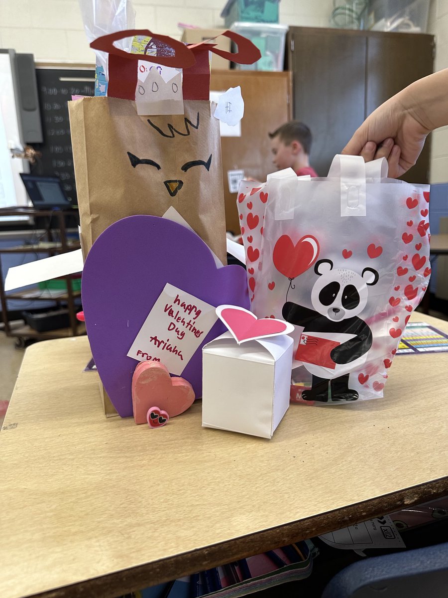 Kelly Garry tweet media