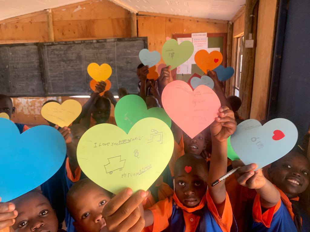 St Thomas's School (@tommyskendal) on Twitter photo Sending love from Kendal to Kenya this Valentines Day ❤️❤️
#ValentinesDay #Valentine
<a href="/openarmsintlUS/">Open Arms Intl US</a> <a href="/StandbyMe_HQ/">Stand by Me</a> Sending love from Kendal to Kenya this Valentines Day ❤️❤️
#ValentinesDay #Valentine
<a href="/openarmsintlUS/">Open Arms Intl US</a> <a href="/StandbyMe_HQ/">Stand by Me</a>