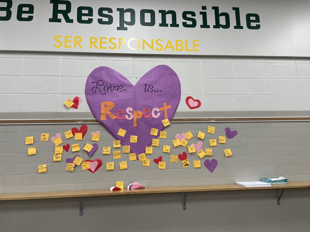 BryanCouns's tweet photo. Valentine’s Day @OPS_BryanMiddle We are promoting healthy relationships during lunch #LoveIsRespect #BMSBearPride https://t.co/LW6rt2wqCr