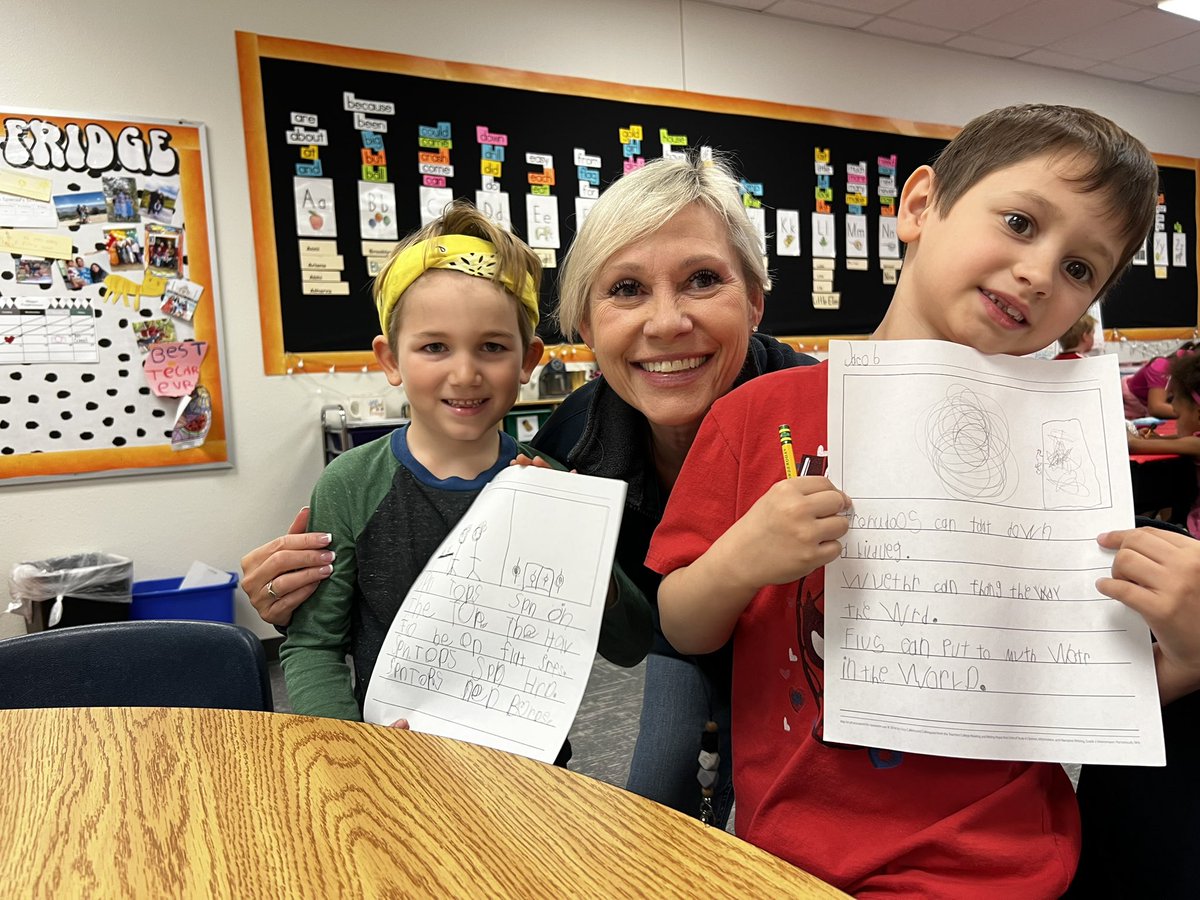 Moore_DYX's tweet photo. Had a little time this morning and helped these 2 boys each write 3 sentences! Love my job! https://t.co/Gn1Cg8vybg