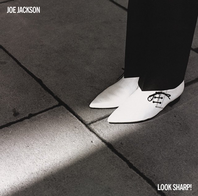 soulbrother884's tweet image. 今日の気分。
ネクタイして、タイトパンツ履いて、この曲を聴きながら出かけます♬✨
#JoeJackson『#LookSharp』
from“#LookSharp“
youtu.be/OWLitjtAIWo