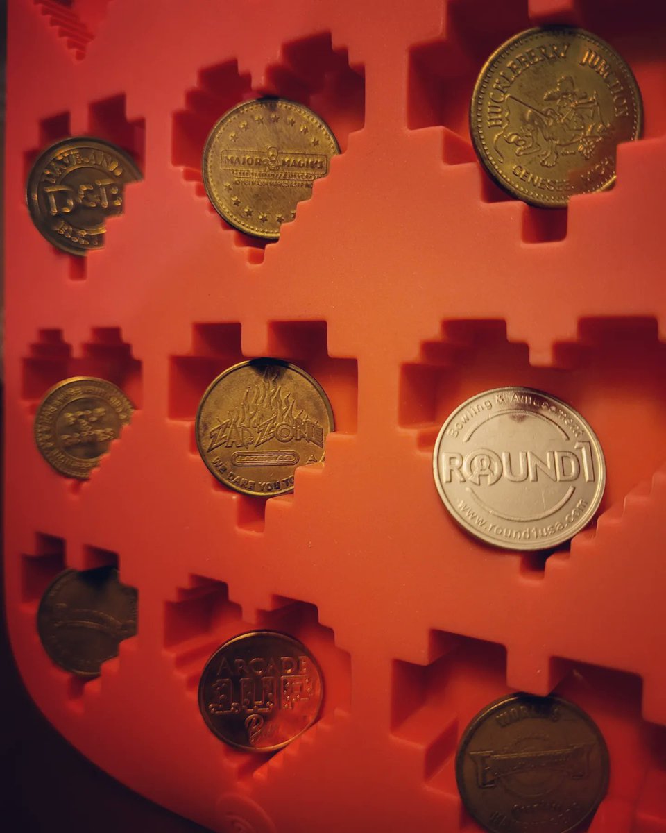TokenAttraction's tweet photo. #tokentuesday

A heartfelt appreciation for local arcades ❤️🪙🕹

#token #tokens #tokenattraction #coin #coins #arcadecoin #arcadetoken #caesarland #arcade1up #barcade #round1 #aladdinscastle #theeberson #freeplayarcade #bavarianinnlodge https://t.co/U0aQsiWapW