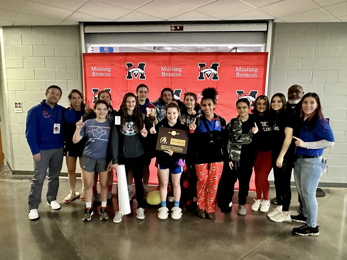 Congratulations to the Moore Lady Lions Wrestling team…. REGIONAL CHAMPS!!