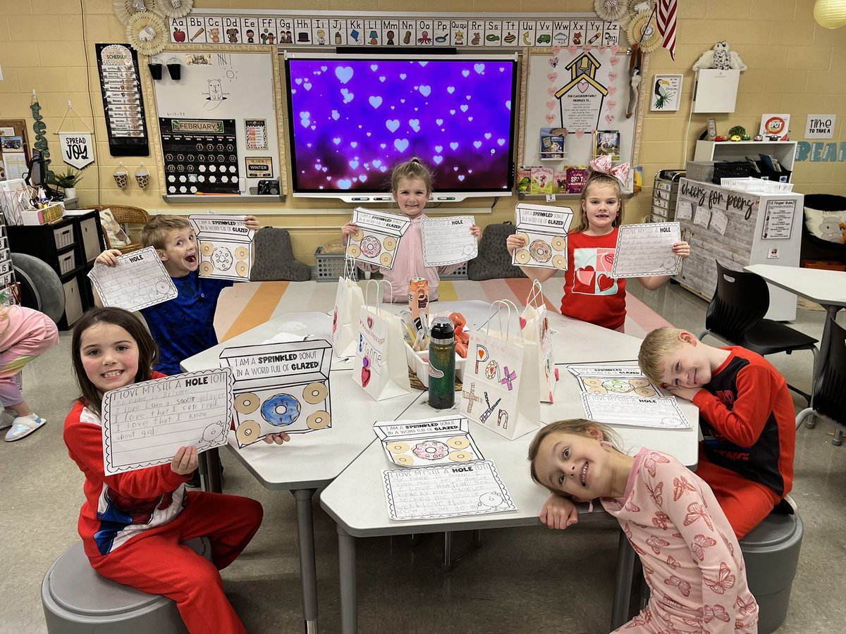 Mrs. Brenize tweet media