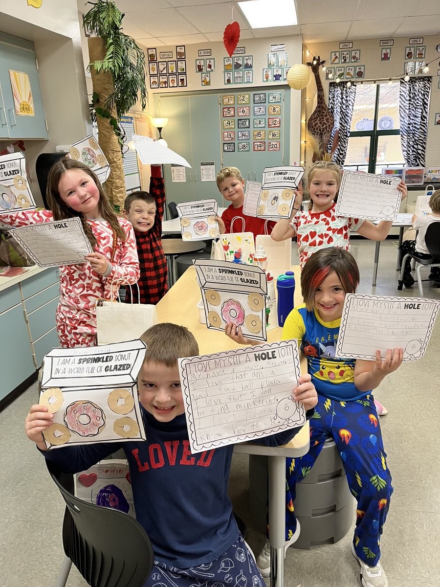 Mrs. Brenize tweet media