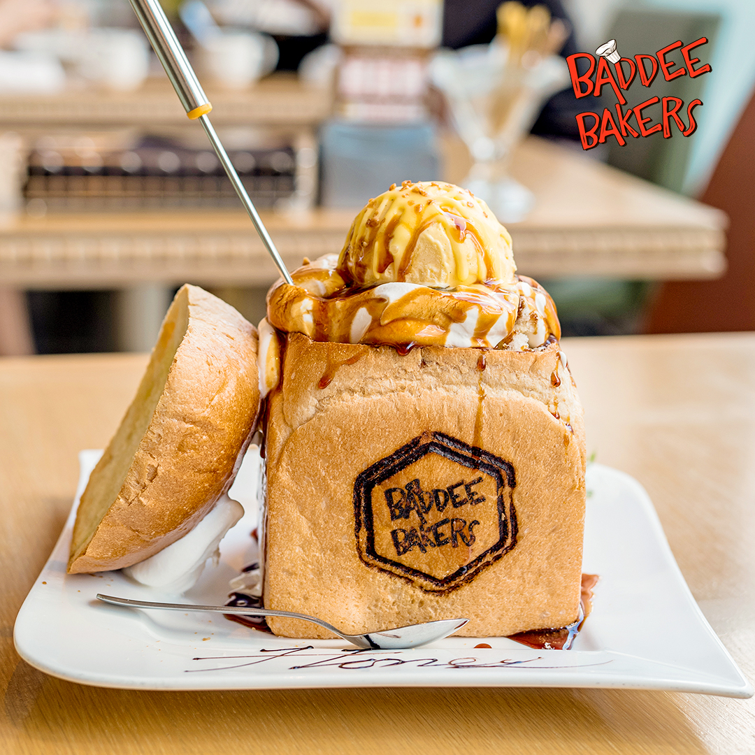 BaddeeBakers tweet media