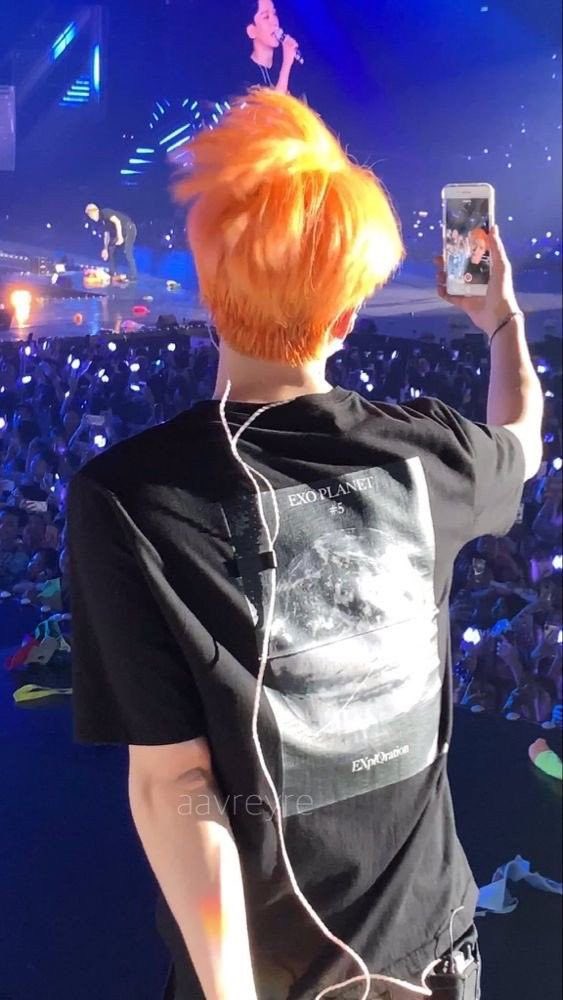 sehunloop's tweet image. i want 🍊sehun back!