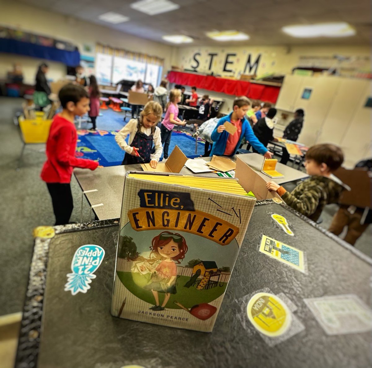 WestLakeElem's tweet photo. Starting STEM with a little story time today and then using our (Re)Create resources to build mini workshops. @WCPSS @WakeGOV @JacksonPearce #wlestem https://t.co/gg8WxxWnbq