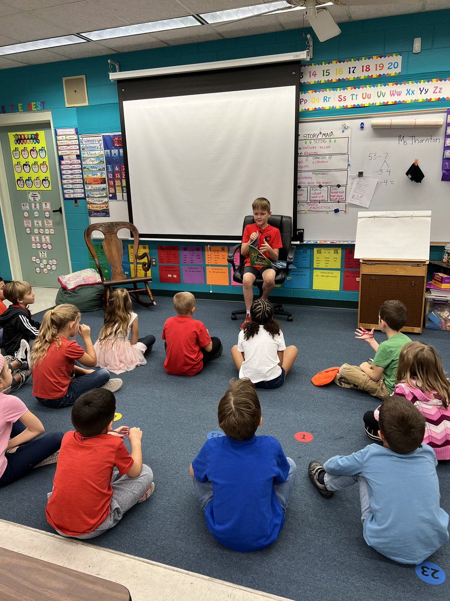 Oakhilllola's tweet photo. As a reading teacher it warms my heart every time he comes to me with Manatee Money wanting to read to other Manatees! One of my Rock Star Readers! π₯° #IRESthebest https://t.co/kltwy2k17l