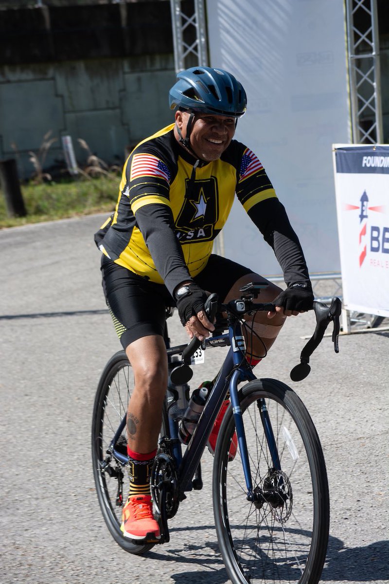 SarahBlazonis's tweet image. Douglas took part in @PanFLChallenge last year. He says he signed up because of the mission, funding #Cancer research. Unfortunately, MSG Grier-Jackson passed away shortly before the 2022 event. Douglas says he rode in memory of her and will again. @BN9 📸: Pan-Florida Challenge