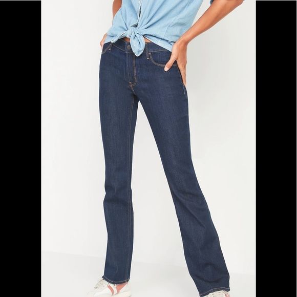 WendyH_Adams's tweet photo. So good I had to share! Check out all the items I'm loving on @Poshmarkapp from @DawnRalphie @k_capoferi #poshmark #fashion #style #shopmycloset #vintage #khombu #oldnavy: https://t.co/CkSHIaMrzB https://t.co/JG2vaxyKXM