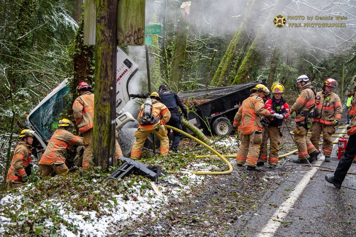 FOX 12 Oregon on Twitter "Crash on NW Barnes Road in Portland traps