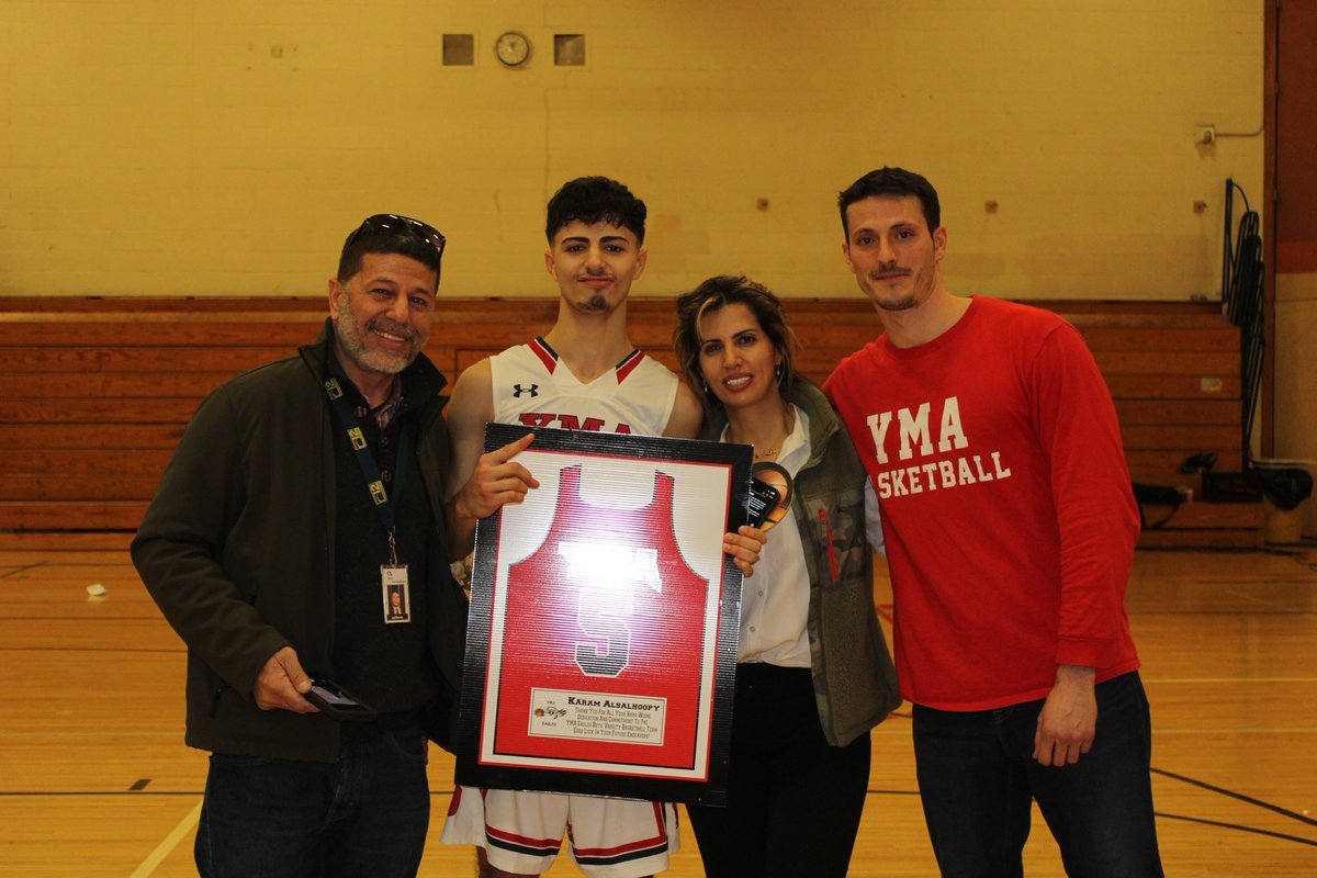 NedwickNick's tweet photo. Congrats to our seniors yesterday on a hard fought game against a very tough Hastings team! Thank you to the fans and parents that came out to support the seniors. Our season is not done just yet! We play in the outbracket game, away vs Bronxville on Thursday at 5:00pm!! https://t.co/IYhfUdD6yr