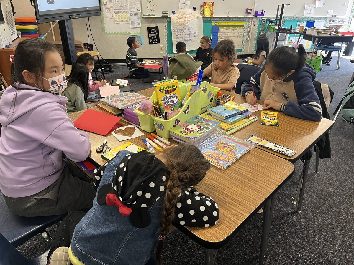 teachertbi's tweet photo. We helped our kinder #RascalBuddies make a card for a loved one for #ValentinesDay last week! #latepost #RowlandRascals @micheleasprer https://t.co/m3xymq0wHJ