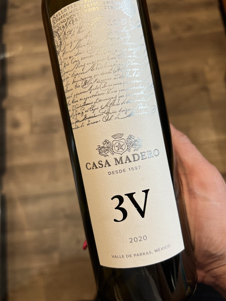 sweetmelissakp's tweet image. One of the best! @CasaMadero 

I love this wine and makes me so proud that it’s a great wine from Mexico. 
This Red blend and the Cab are 💯.
Can’t wait to try the other varietals. 

#winerecommendations #casamadero #mexicanwine #fortheculture #oldestwineryinmexixo