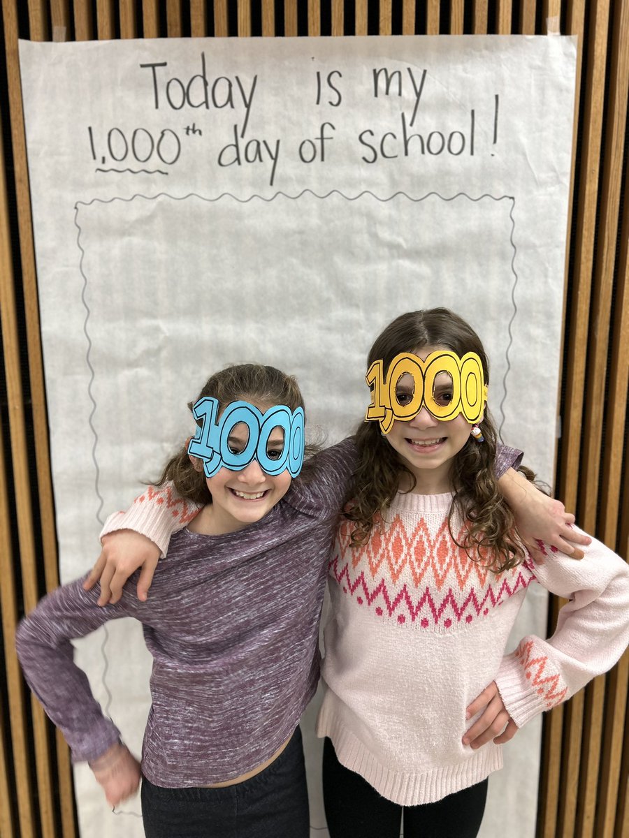 Ms_Sica5's tweet image. We love celebrating the 1,000th day in fifth grade. This crew is ready to crush the next thousand! #cadets #mycrew #100thday #1000thday
