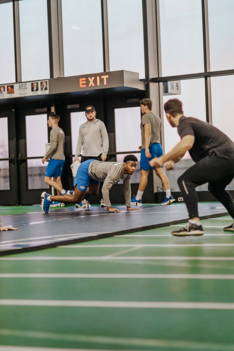 Drew🌟 tweet media