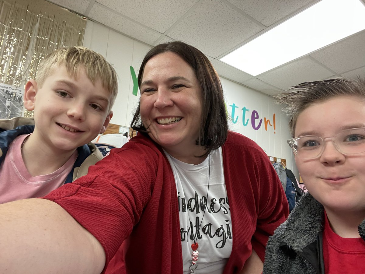 OCETRACK1FIFTH's tweet photo. Lots of fun today for #iheartmathandscience @OliveChapelElem @Indyandharperap https://t.co/FvjRmqzP4o