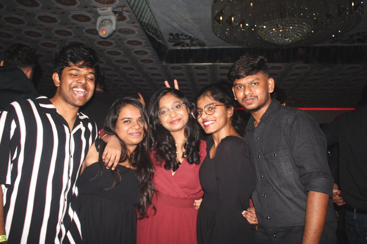 ausu82's tweet photo. We would like to wish you all a Happy and Special Valentine’s Day❤️💕

Take a look through our love-filled night at the Valentine’s Day Anniversary Party! https://t.co/EUxXKGF3Ry