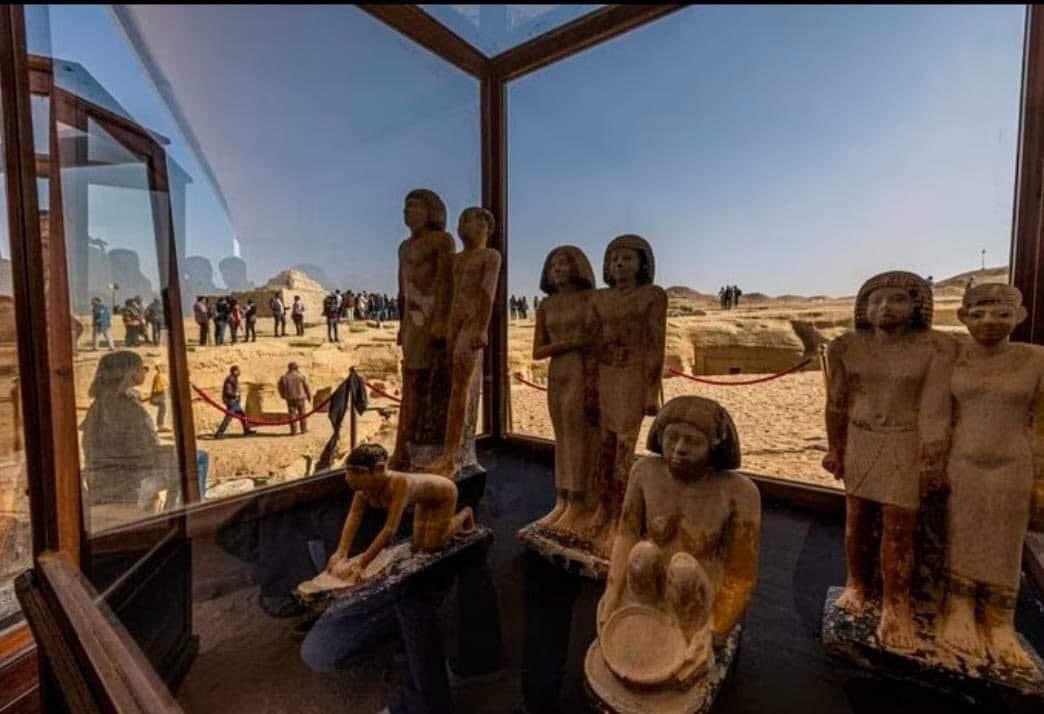 sattology's tweet photo. Dr. Zahi Hawass is one of the greatest Egyptologists today, having led several excavations in #Egypt, announcing his latest discoveries to the #world. Do you know of any #indologist who promotes #Indian heritage from an #Indian perspective not western perspective? #archeologist https://t.co/FdFW5xUkrZ