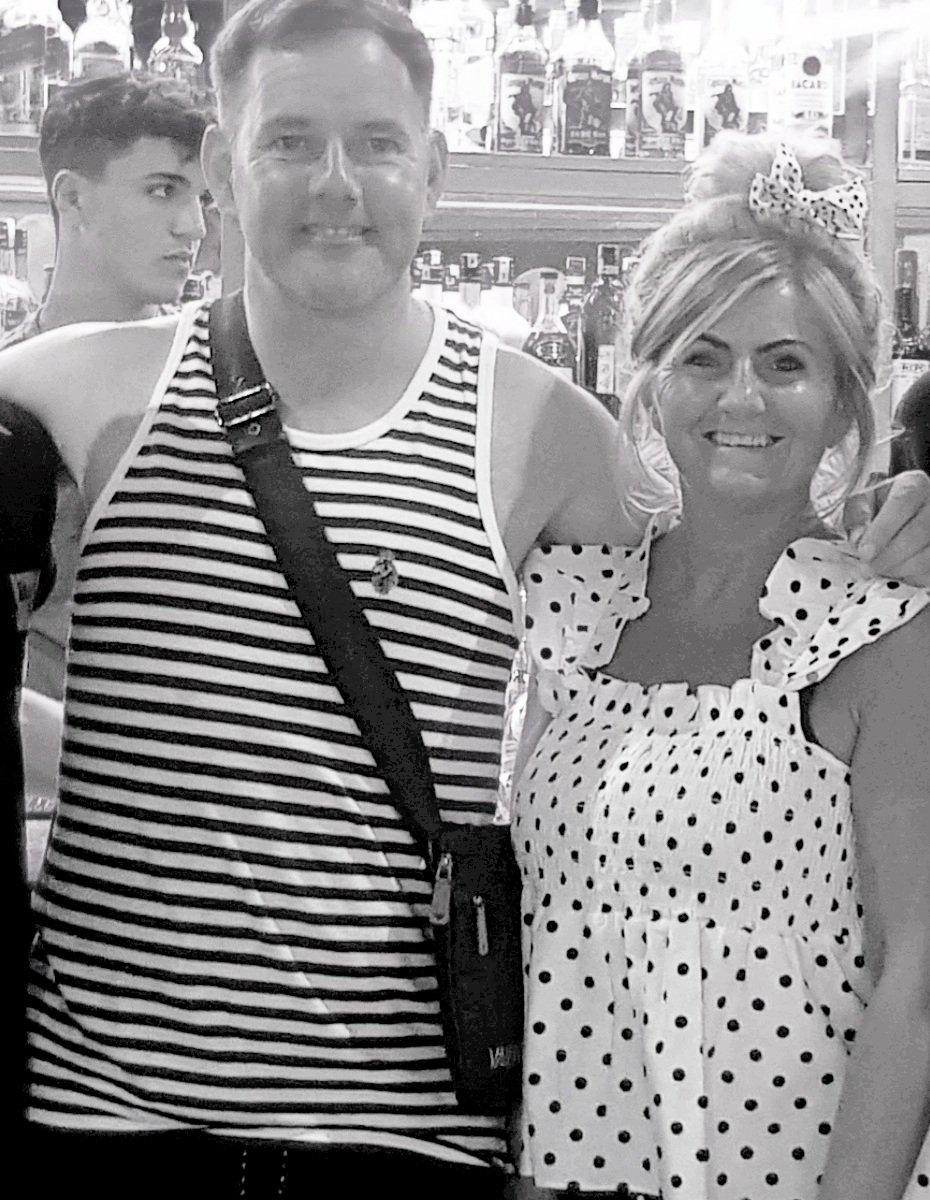 JoGinge78's tweet photo. Happy valentines day @bazedzy ❤❤❤love you loads xx https://t.co/SPA6IjCCfz