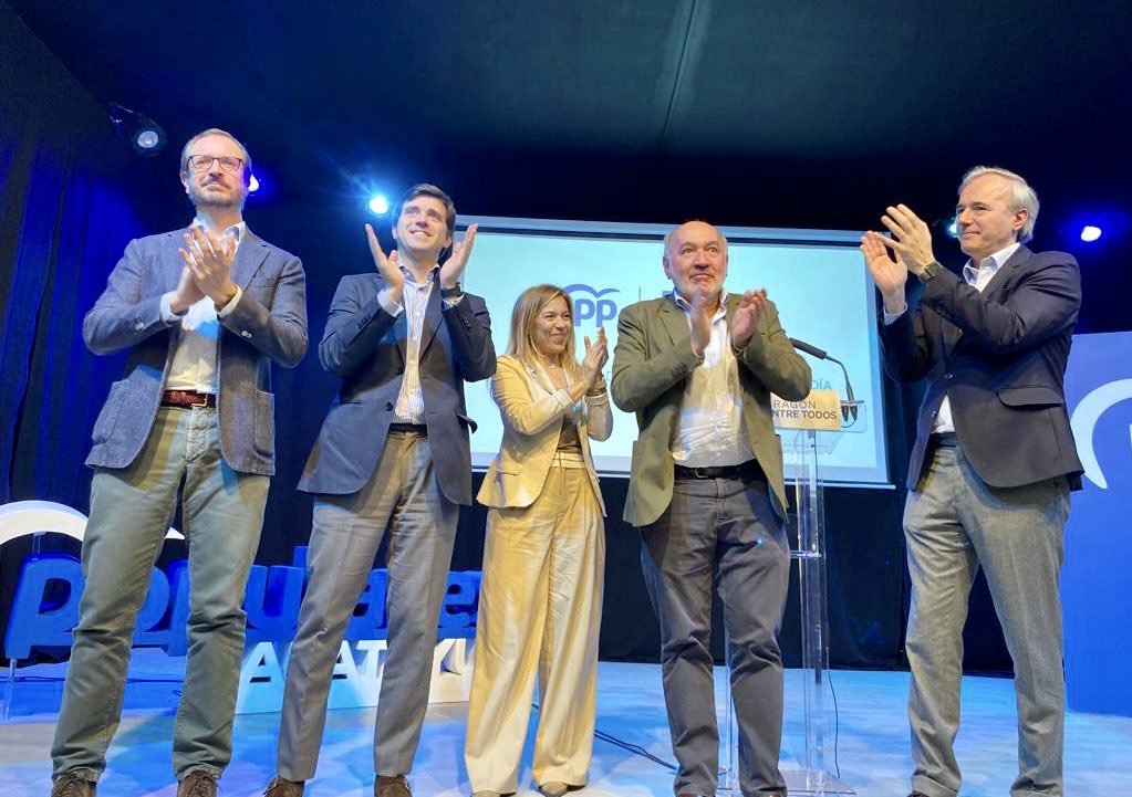 🔵 💪🔝
Calatayud tiene un alcalde excelente en ⁦<a href="/jmarandalassa/">José Manuel Aranda Lassa</a>⁩. Nadie ha peleado como él por impulsar la capital bilbilitana y resolver los problemas de sus vecinos. Por eso va a conseguir una gran victoria el #28M para seguir atrayendo grandes proyectos para Calatayud.