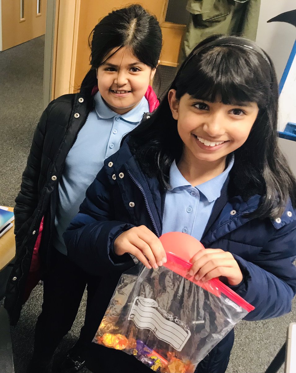 Wonderful students demonstrating our values of love and kindness with special treats for our staff ❤️ #Values #TeamStPeters