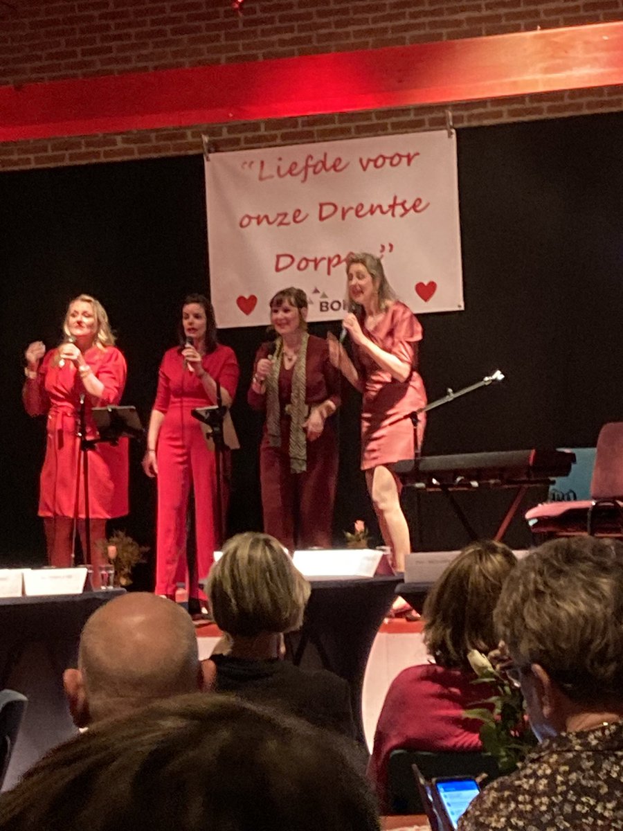 OedsKeizer's tweet photo. Vanavond in het Haolerhoes Lijsttrekkersdebat Provinciale Staten georganiseerd door @BOKDDrenthe : Liefde ❤️voor #onzeDrentseDorpen #bokd Start van de bijeenkomsten verkiezingen op 15 maart. https://t.co/XjDKDFQiUB