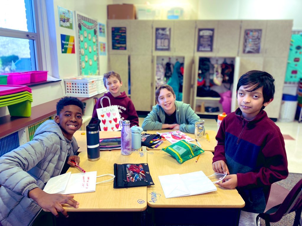 Valentine’s Day with my favorite little Valentines! <a href="/ChaddsFordUCFSD/">Chadds Ford</a> @UCFSD 💝💕