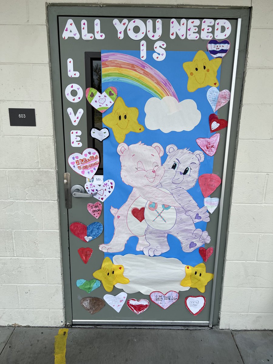RhoadesScholars's tweet photo. Room 603 Valentines door decorating https://t.co/Ct7PN27EOu