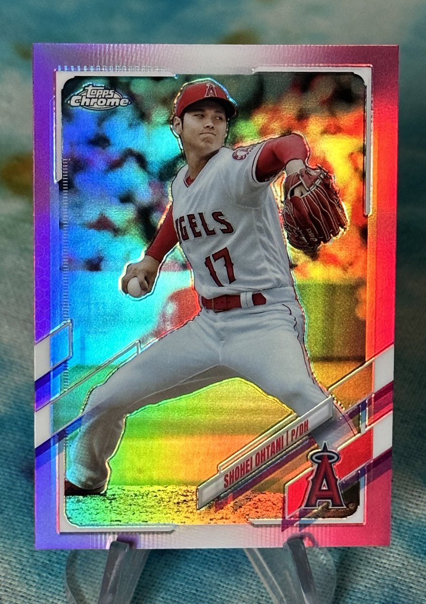 Happy Valentine’s Day 🌹 #hobbyfam

Let’s see those Pink/Red refractors!! #thehobby 🌸