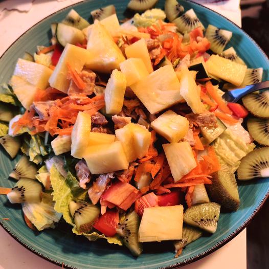 FoodShareSC's tweet photo. We love seeing what you make with your #FreshFoodBox contents! Make a mealπ³, snap a picπΈ and share it with usπ±. Tag @foodsharesc in the photo! #ShareYourFood #HealthyMeals #FoodShareSC We can't wait to see your creativity! π https://t.co/cVEuQ05y2B