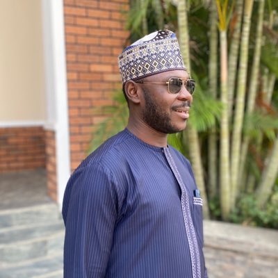 ayzee___'s tweet photo. @iPrinceAbdull #salansatafashe 
I’m sorry for you I’m sorry for your bebs https://t.co/kPW2eTbApN