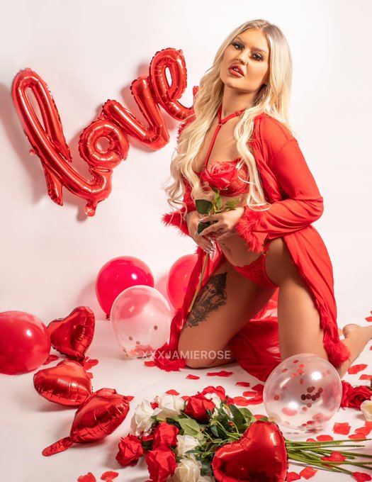 Valentine&rsquo;s Day sale in my BIO 🌶️🔗💕 RT if you love red lingerie https://t.co/WSzh6equ2z