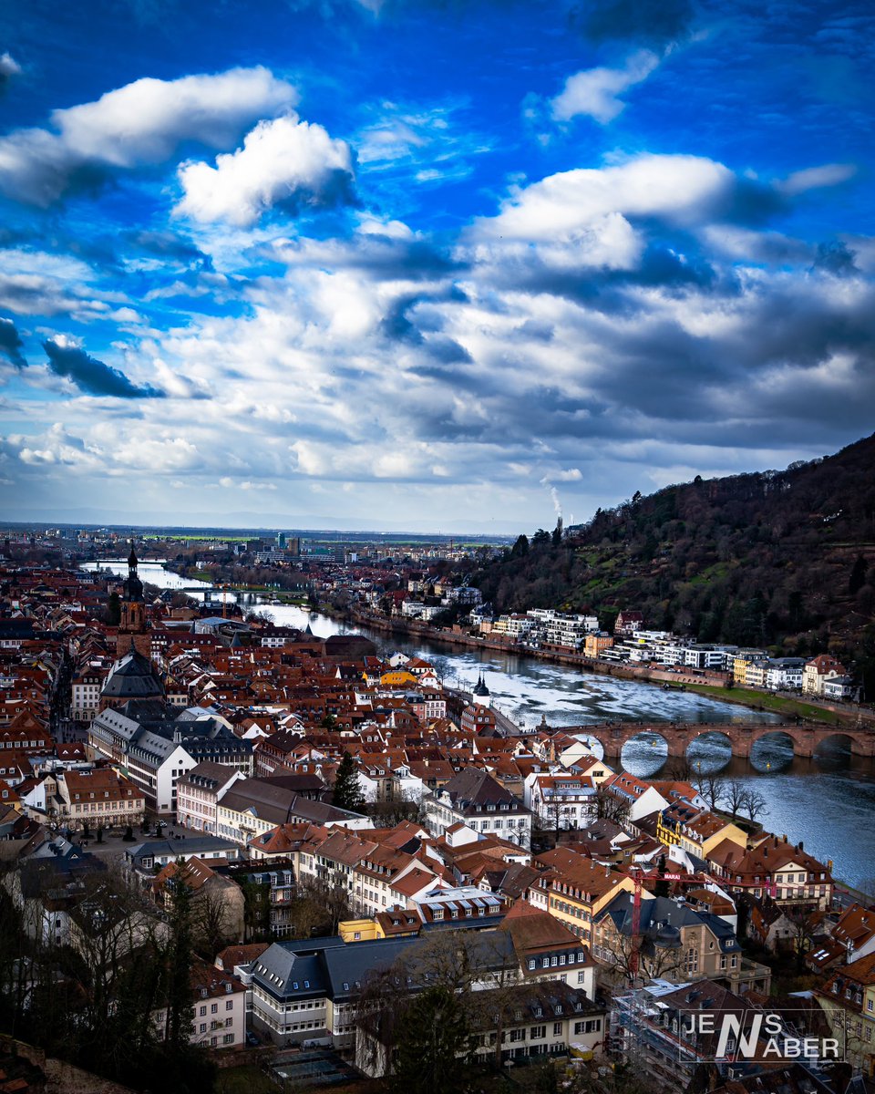 JensNaber's tweet photo. #clouds over the #heidelberg #oldtown 
 
 #heidelbergaltstadt #cloudy #cloudysky #aerial #city #cityscape #river #photooftheday #landscape #landscapephotography #photography 
 #wolken #wolkenhimmel #altstadt #fluss #neckar #landschaftsfotografie #fotografie https://t.co/9oUaO1gEzN