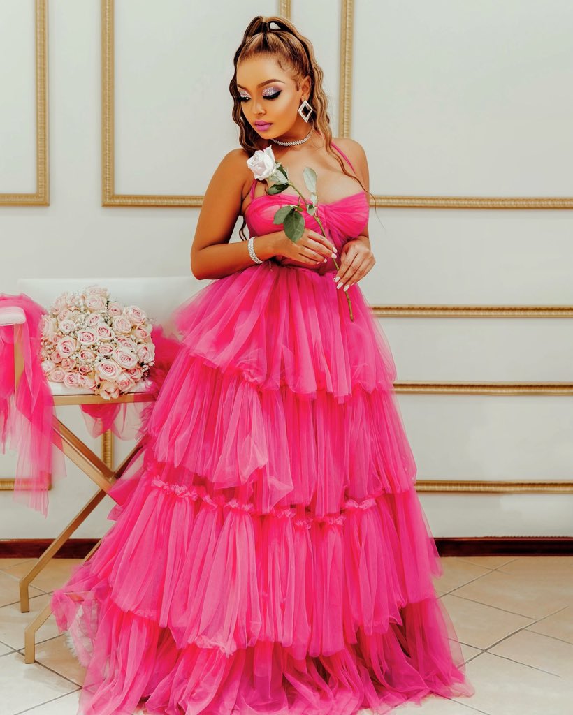 Pinky girl tweet media