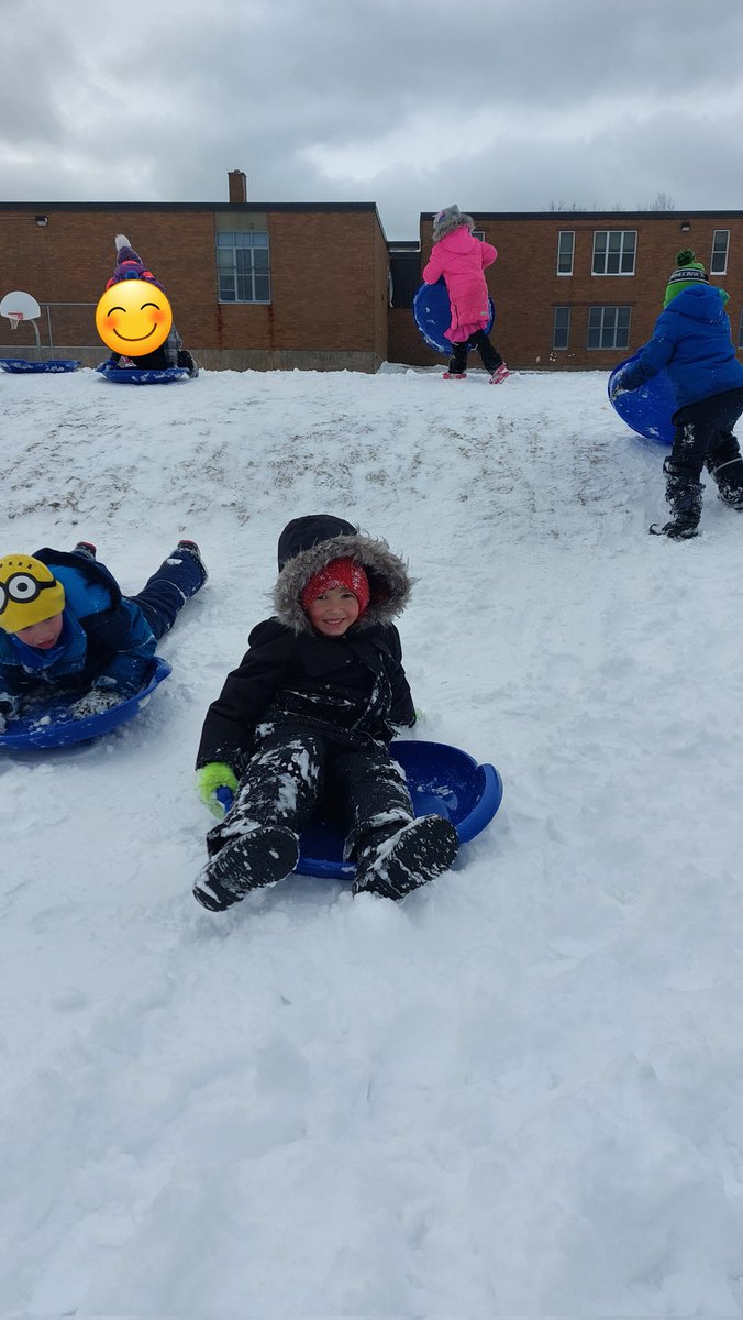 MsTuckerHRCE's tweet photo. Today was a perfect day for this.
#sleddingfun #WinterWonderland @69Sycamore @HRCE_NS https://t.co/AOTK78v8lx