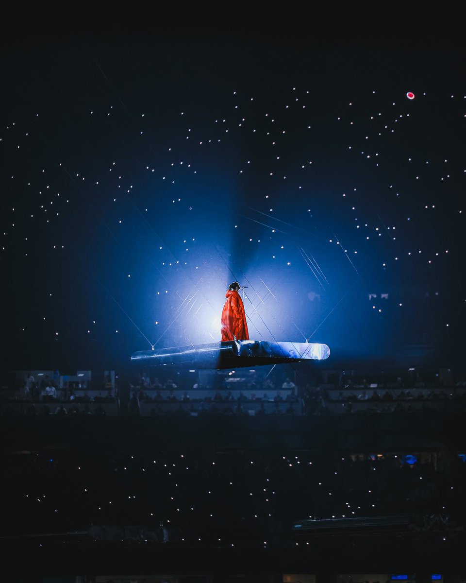 Ready_Hut's tweet photo. 📈 El impacto de la actuación de Rihanna tras la Super Bowl:

• Artista n.º 1 con más reproducciones en todo el mundo.
• 118,7 millones de espectadores.
• 17 canciones en el Top 40 de Spotify.
• +3 millones de seguidores en Instagram.
• +833% búsquedas de Fenty Beauty. https://t.co/GKOCBi7z2W